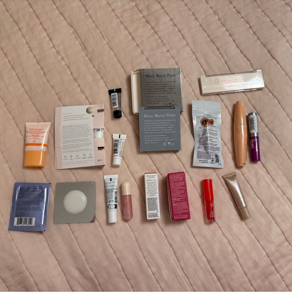 Primers and Make-up Collection - Picture 2 of 13